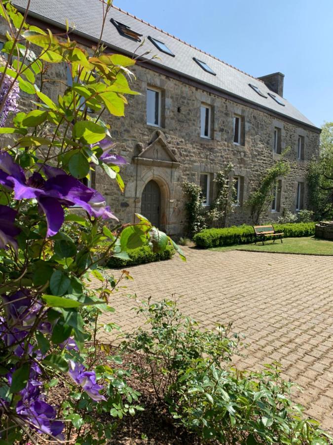 Le Domaine De Coat Rogan, La Chambre Du Tregor Ploezal Exterior foto